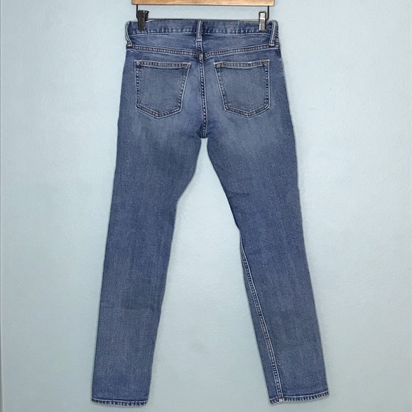 Old Navy Skinny Destroyed Light Wash Denim - Picture 2 of 2